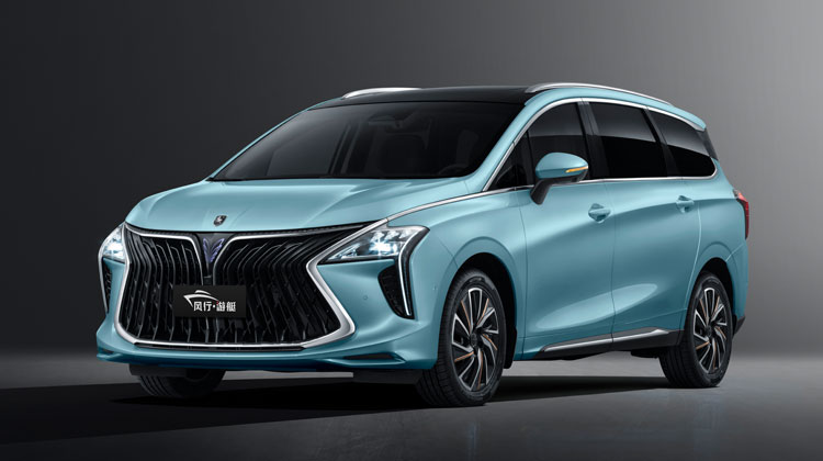 DFM Forthing 4 PHEV 7-Sitzer